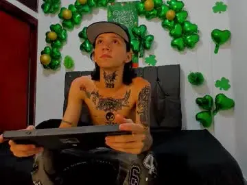 Chaturbate Live Porn of straightboy_nick