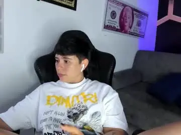 Chaturbate Adult Video Chat of abbysmiitth_