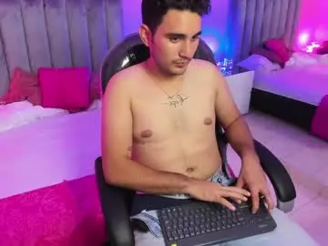Chaturbate Live Sex Cam of noah_sin_