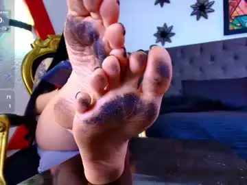 Chaturbate Watch Live Sex Cams of elinne_hendrix_