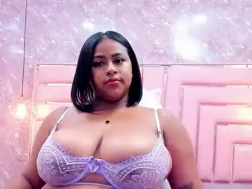 Chaturbate Live Sex Cam of luu_adams