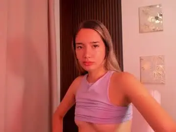 Chaturbate Live Sex Cam of queen_lucias