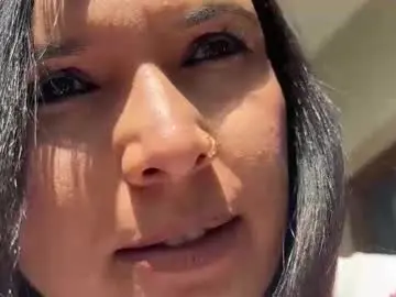 Chaturbate Free Porn Cam of your_priya_77