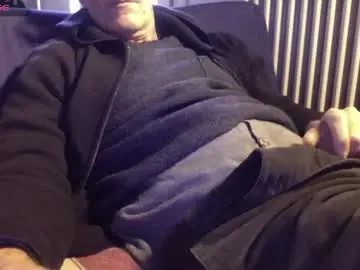 Chaturbate Adult Video Chat of mynakedbeach