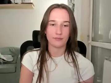 Chaturbate Live Sex Cam of oliviaaa2003