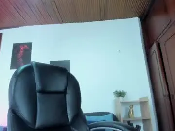 Chaturbate Free Porn Cam of pamelaqueen_1