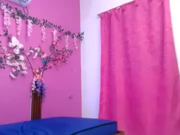 Chaturbate Sex Cam of analdeepalejandra18