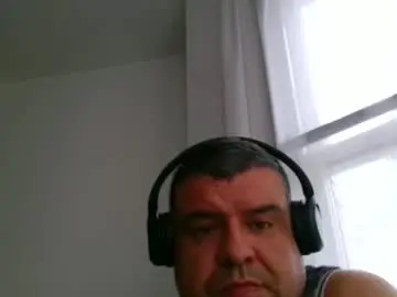 Chaturbate Live Sex Cam of gomezgonz5