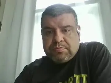 Chaturbate Live Sex Cam of gomezgonz5