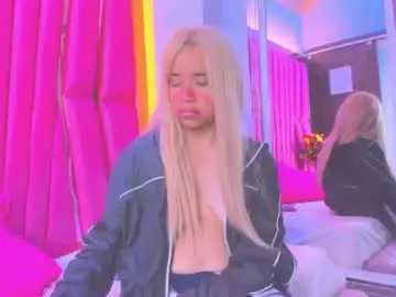 Chaturbate Watch Live Sex Cams of ivyqueen28