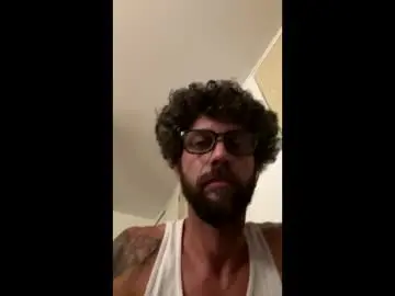 Chaturbate Sex Chat of lildudeandme