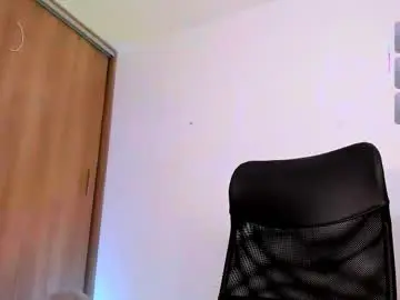 Chaturbate Watch Live Sex Cams of yeniffer_valens