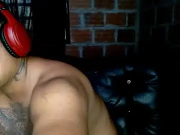 Chaturbate Watch Live Sex Cams of master_aron