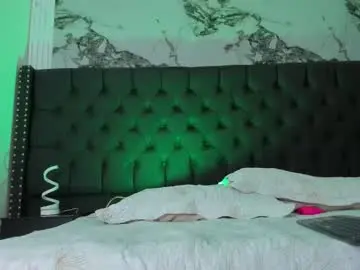 Chaturbate Live Sex Cam of ethaancox