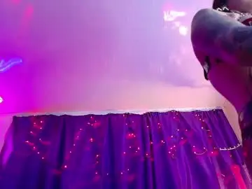 Chaturbate Free Live Porn of maddilust