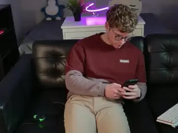 Chaturbate Adult Webcams of blueeyedtallguy