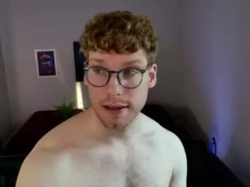 Chaturbate Free Porn Cam of blueeyedtallguy