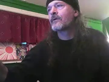 Chaturbate Free Porn Cam of hippiedad333