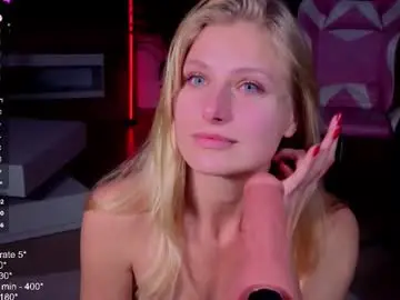 Chaturbate Sex Cam of crystal_blond