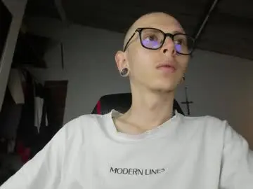 Chaturbate Live Sex Cam of vicent_brais