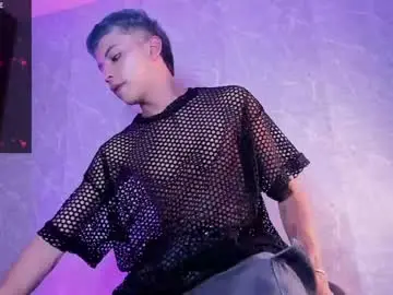 Chaturbate Nude Webcam of apolo_prince1