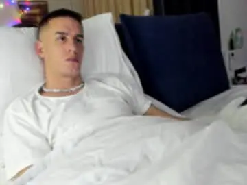 Chaturbate Live Sex Cam of axl_fx