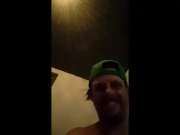 Chaturbate Free Porn Cam of hungstud9792