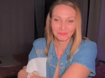 Chaturbate Live Sex Cam of kaileeshy