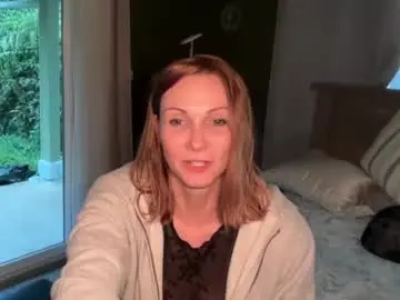 Chaturbate Live Sex Cam of kaileeshy