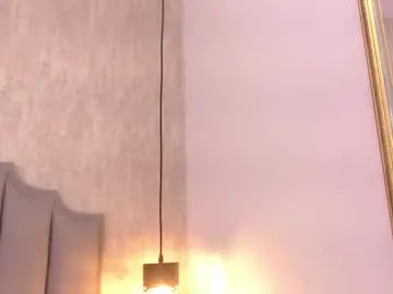 Chaturbate Watch Live Sex Cams of roxie_summers