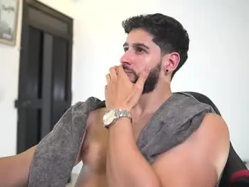 Chaturbate Live Sex Cam of saimonhot1