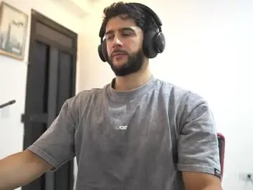 Chaturbate Nude Webcam of saimonhot1