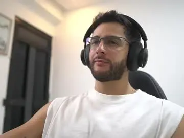 Chaturbate Adult Webcam of saimonhot1