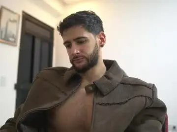 Chaturbate Nude Webcam of saimonhot1