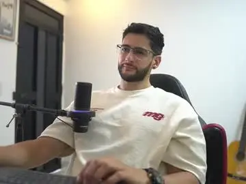 Chaturbate Private Sex Chat of saimonhot1