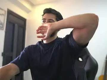 Chaturbate Live Sex Cam of saimonhot1