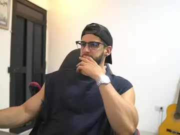 Chaturbate Live Sex Cam of saimonhot1