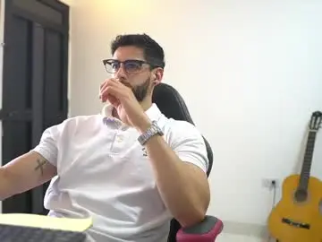 Chaturbate Live Sex of saimonhot1