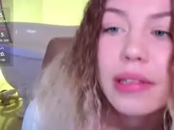 Chaturbate Live Sex Cam of aurora_paradise_