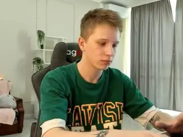 Chaturbate Free Porn Cam of artycropp