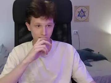 Chaturbate Live Sex Cam of artycropp
