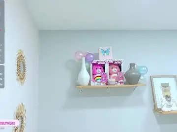 Chaturbate Live Porn of emilyy_bank