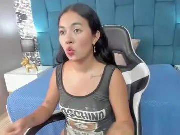 Chaturbate Live Sex Cam of ivy_glow