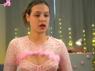 Chaturbate Live Sex Cam of lookatmehabibi_