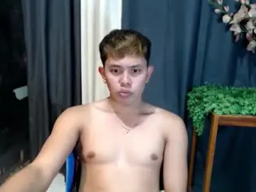 Chaturbate Live Sex Cam of seductive_maxxx