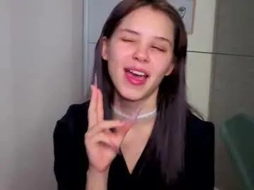 Chaturbate Adult Webcam of slyshypie