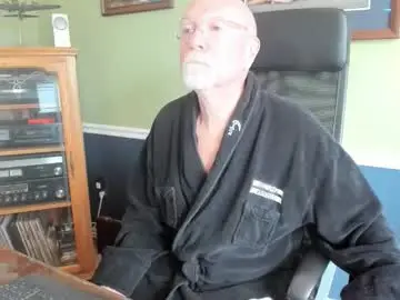 Chaturbate Sex Cam of poundinmycock4u