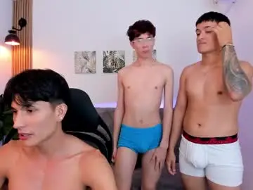 Chaturbate Live Sex Cam of burning_wallen