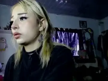 Chaturbate Live Sex Cam of foxbunny_xd
