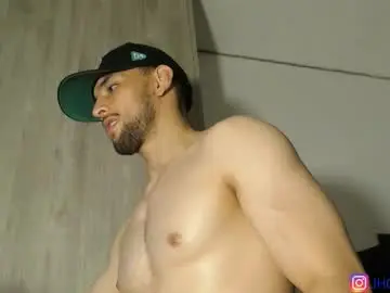 Chaturbate Free Live Porn of ivanhot279